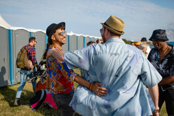 Best Luxury portable toilet rental  in Johnsburg, IL